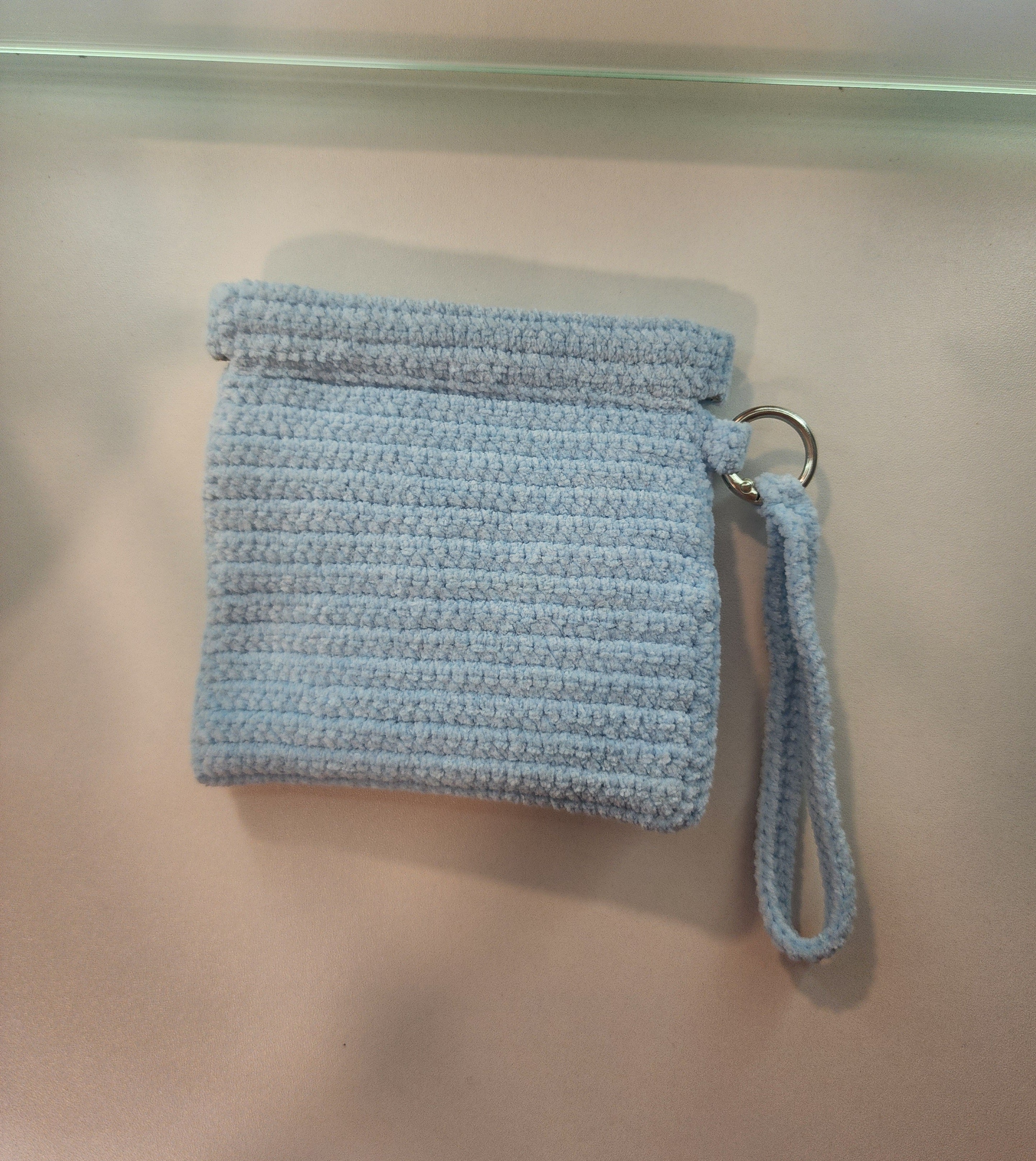 Light Blue Bow Hinges Coin Pouch