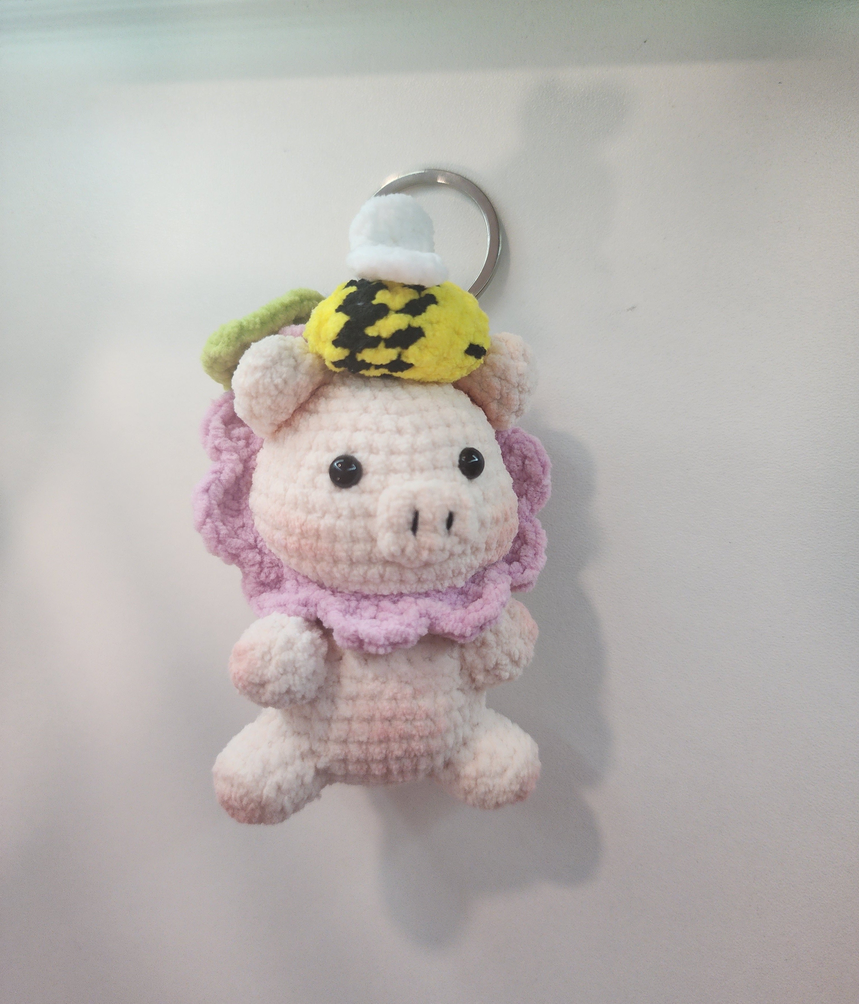 Flower Bee Piggy Keychain